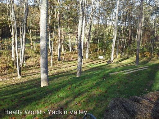 2530 Pell Rd - Photo 3 of 8