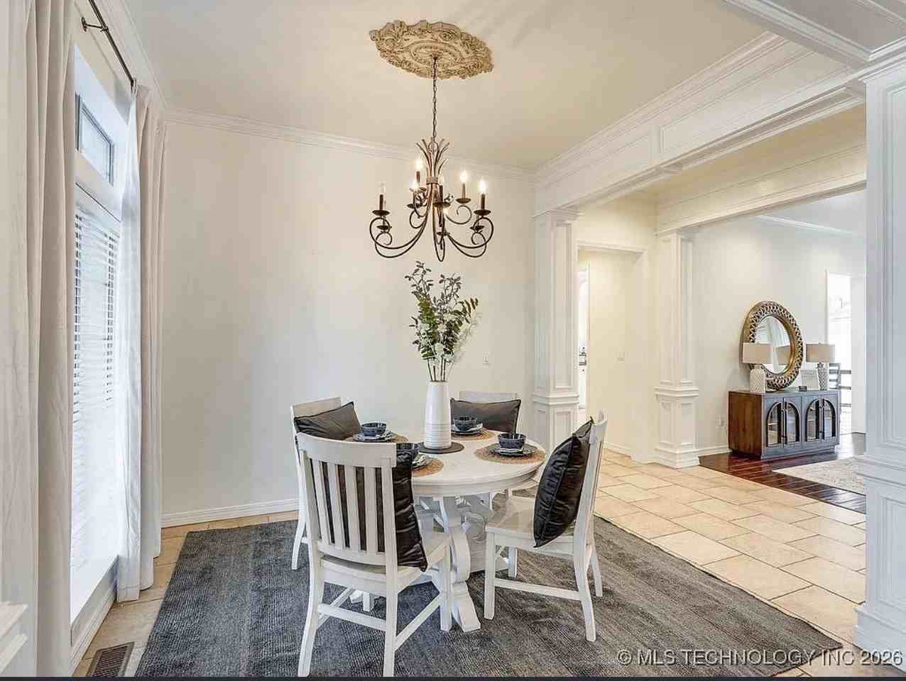 1505 Augusta Dr #1 - Photo 2 of 10