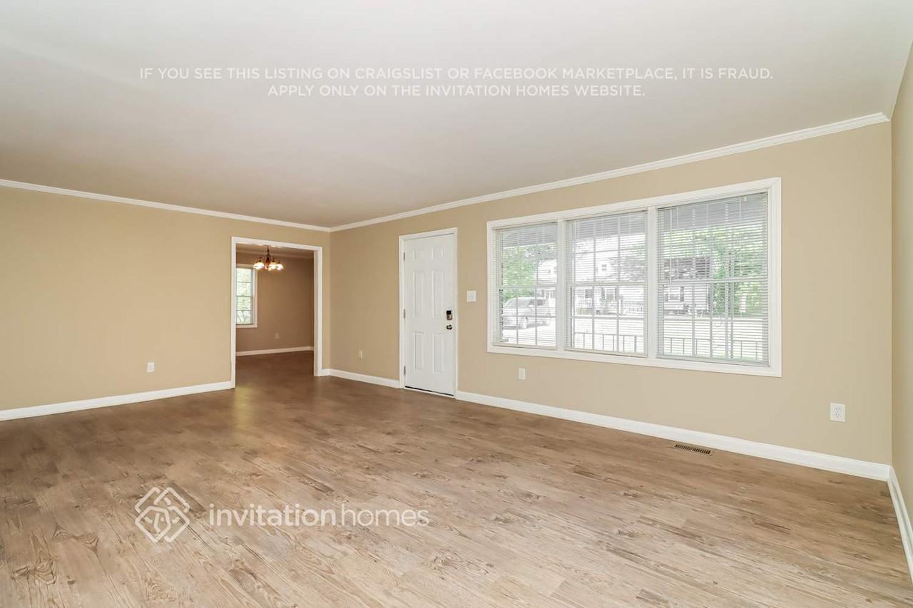 6323 Temple St - Photo 4 of 18