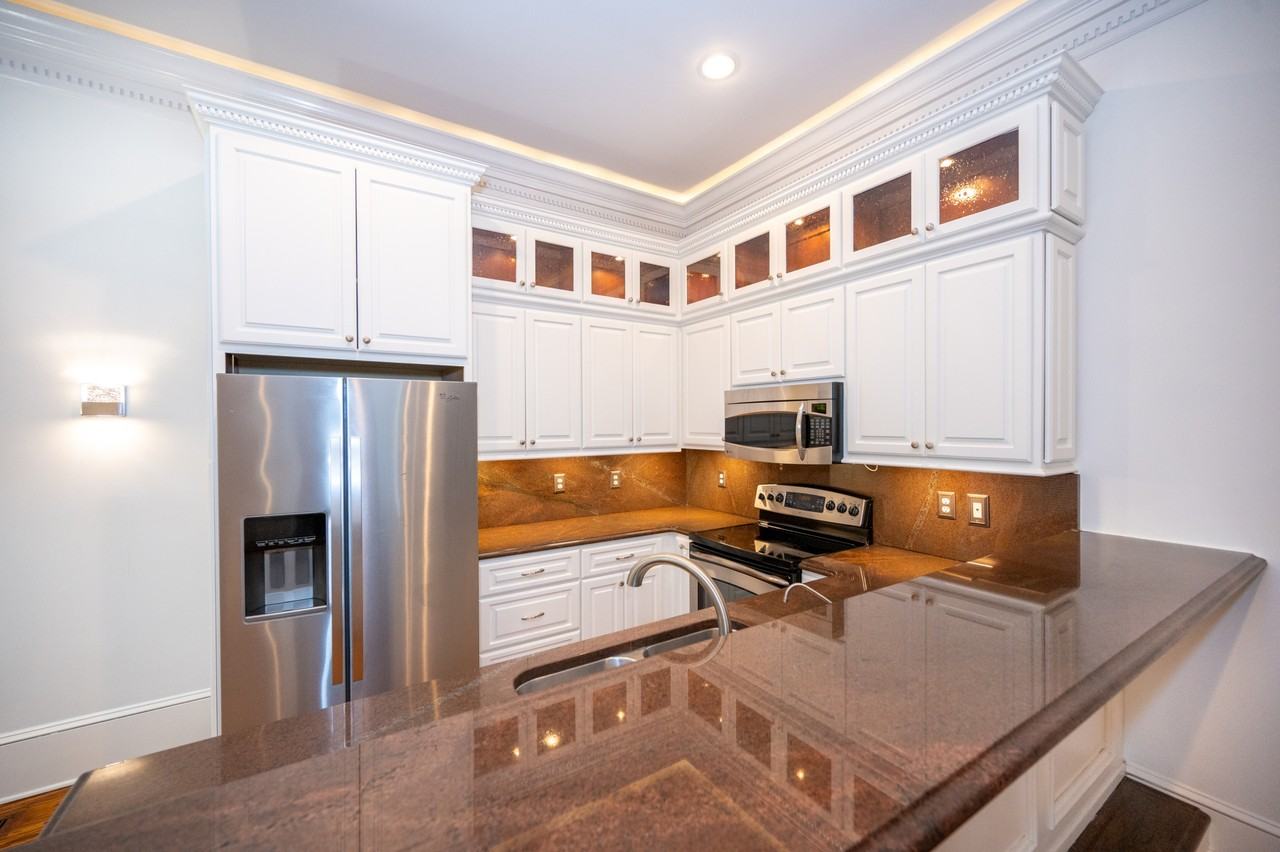 79 Society St #A - Photo 3 of 40