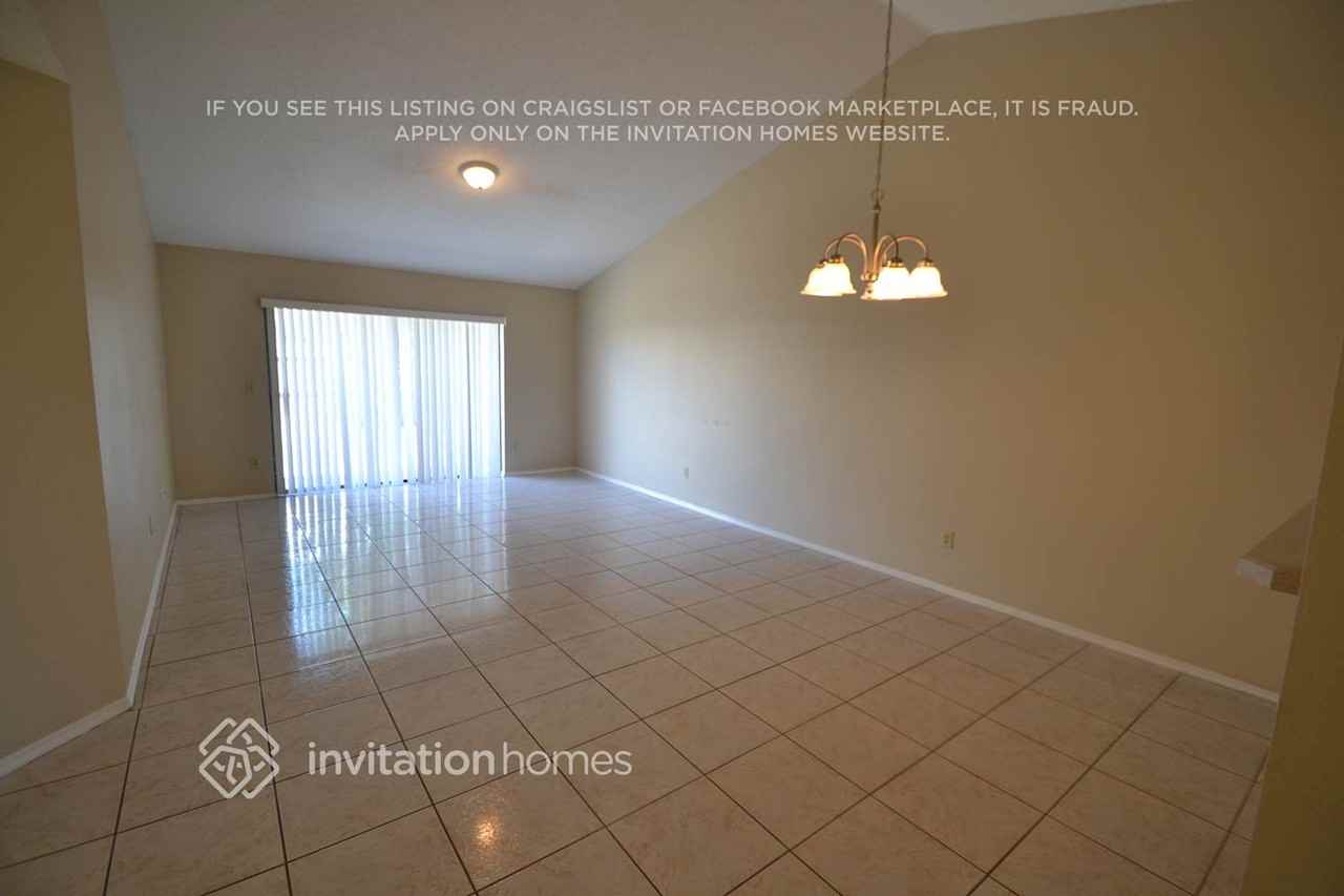 155 Pinewood Cir - Photo 5 of 12