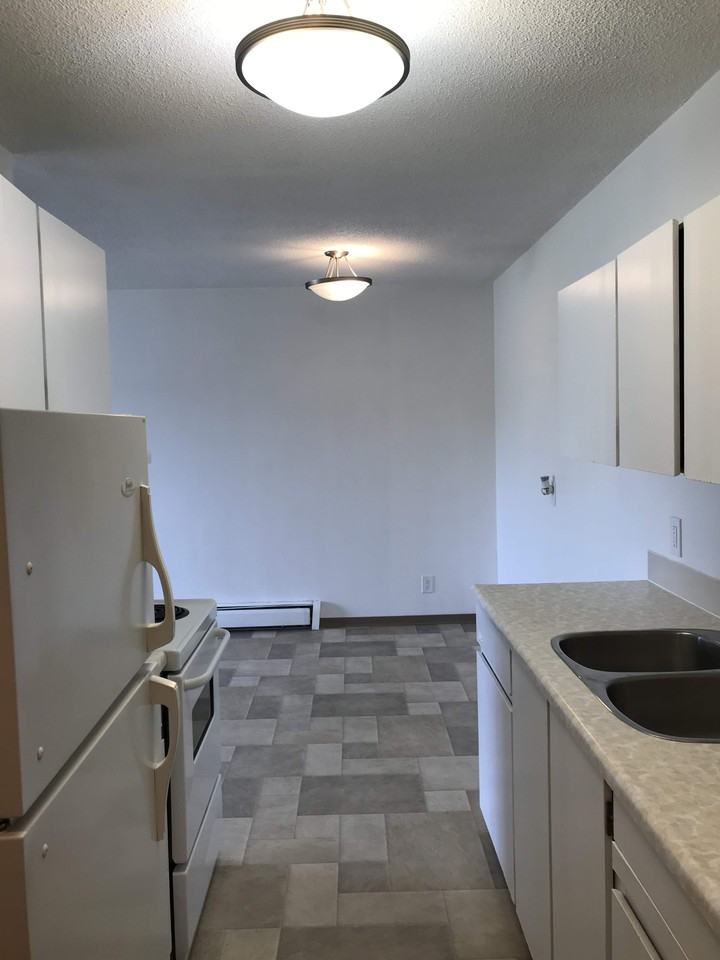 Birchmount Apartment - Photo 4 of 35