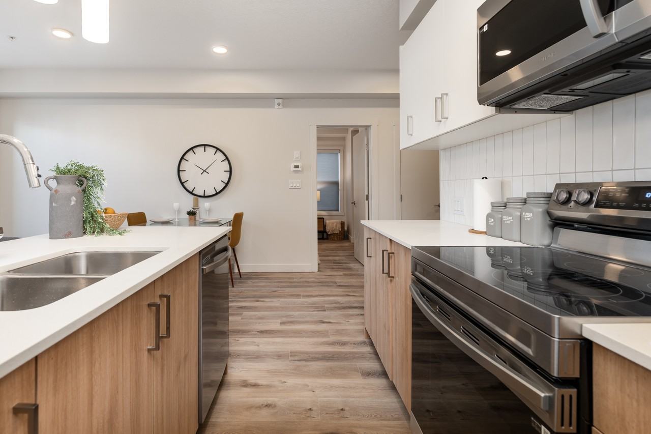 49 West - Photo 2 of 26