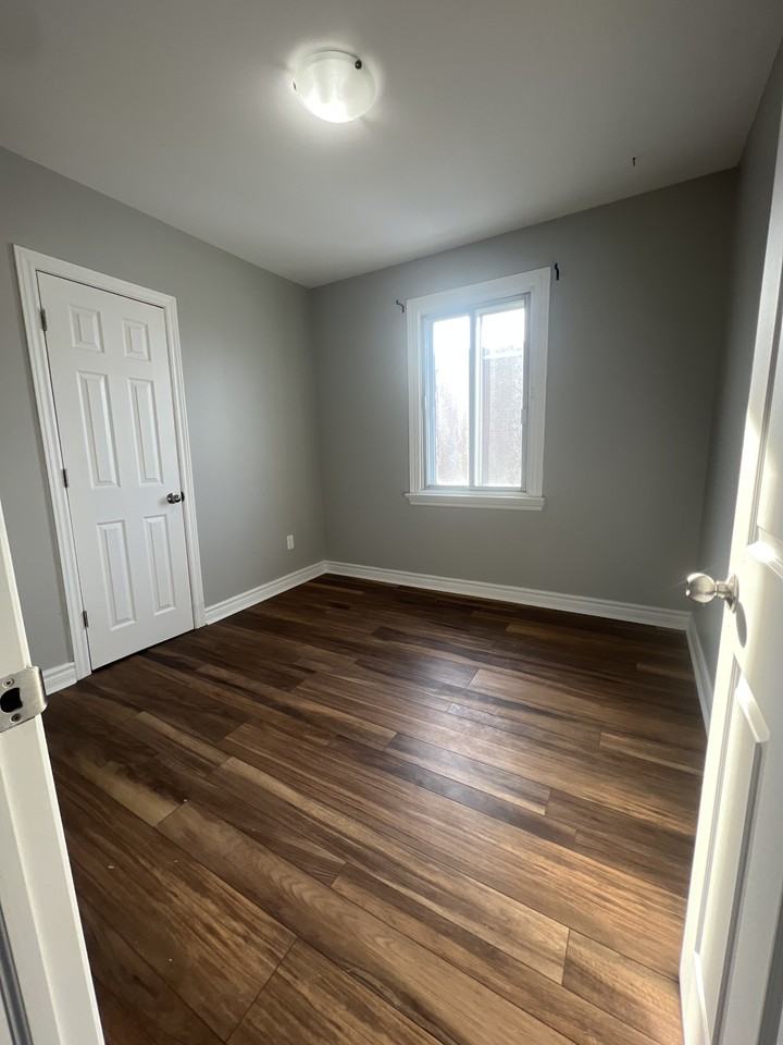 290 St-Jacques Street - Photo 7 of 13