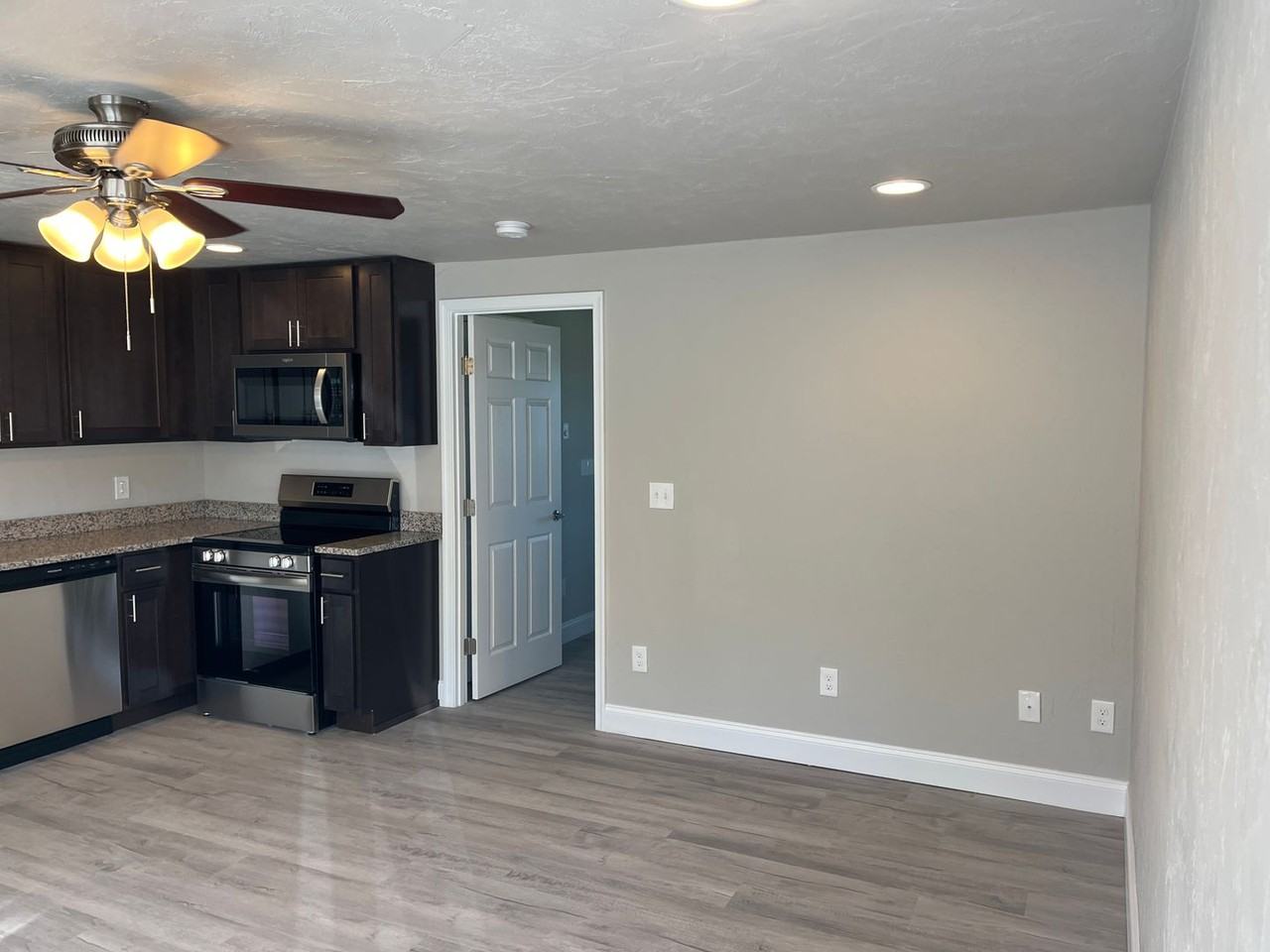 3533 Messersmith Rd - Photo 6 of 50