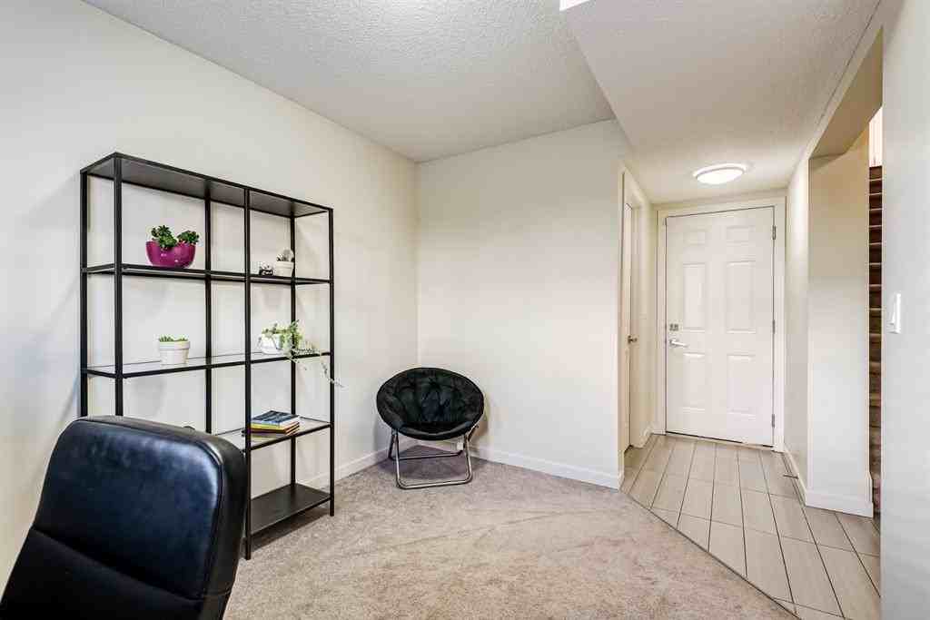 514 Walden Circle SE - Photo 5 of 28