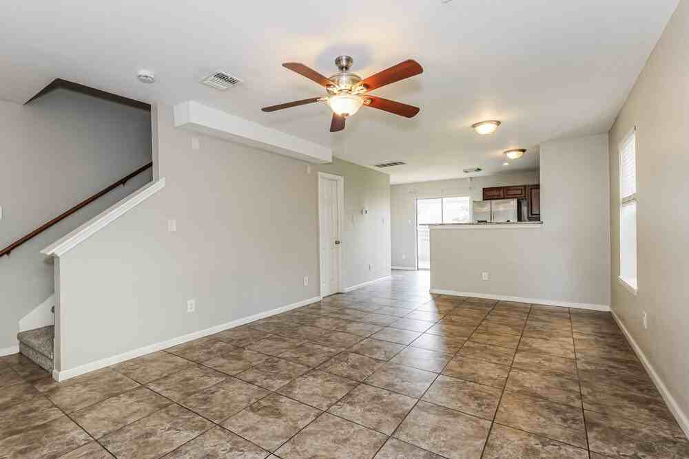 2130 Whittier Dr - Photo 6 of 17