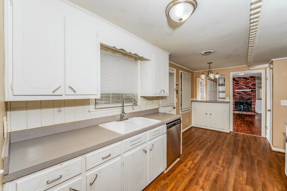 1700 Serene Dr - Photo 6 of 17