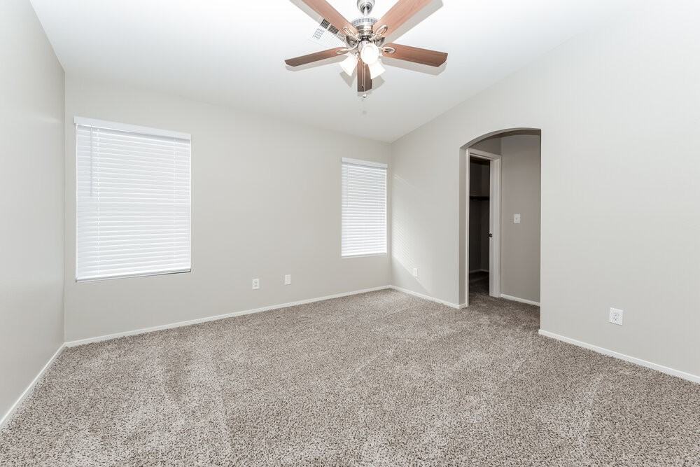 3009 Honeysuckle Ave - Photo 7 of 15