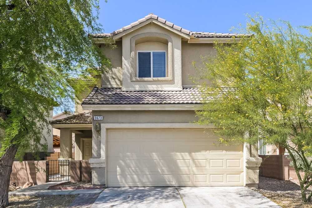 3673 Winter Whitetail St