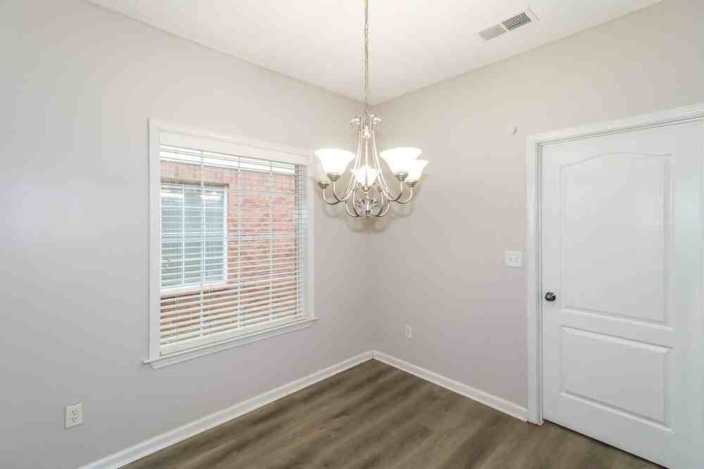 9134 Cinderhill Cv E - Photo 6 of 16