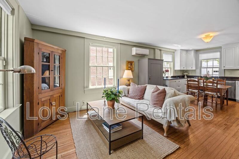 55 Gadsden St - Photo 2 of 20