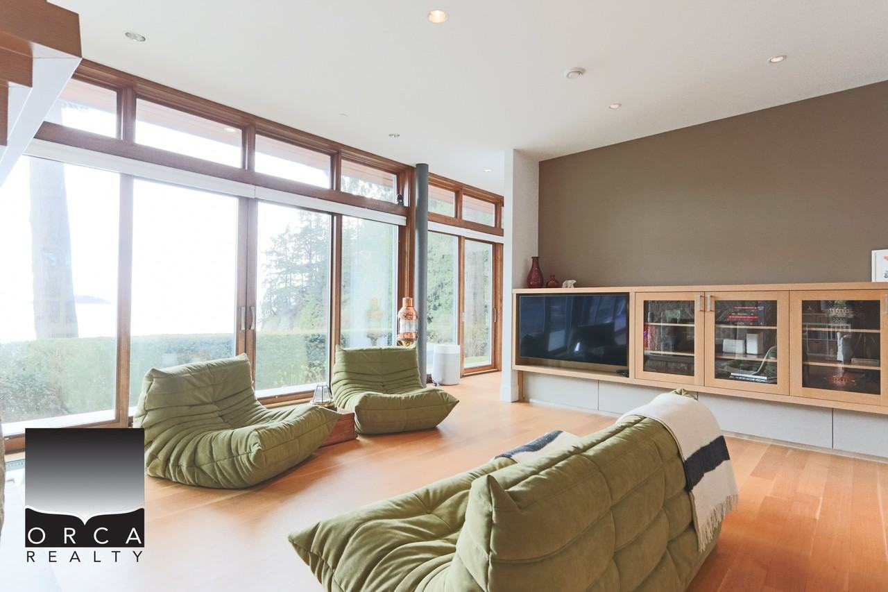 6780 Batchelor Bay Place - Photo 6 of 36