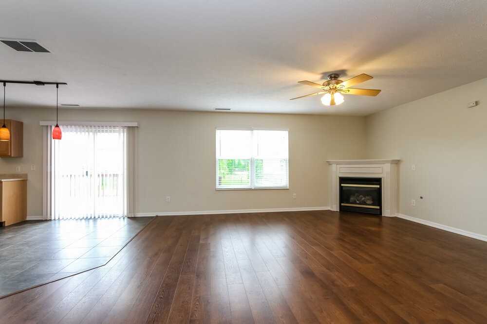 1685 Cedar Mill Dr - Photo 4 of 20