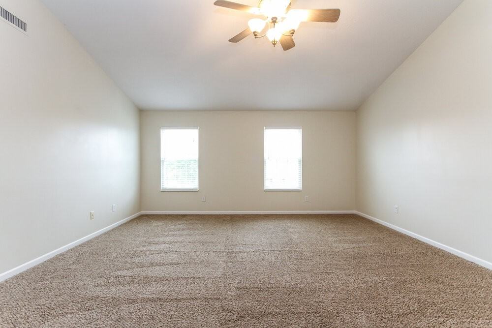 1685 Cedar Mill Dr - Photo 7 of 20