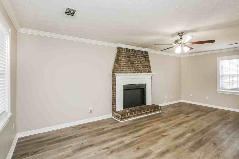 1241 Owen Cir - Photo 7 of 18