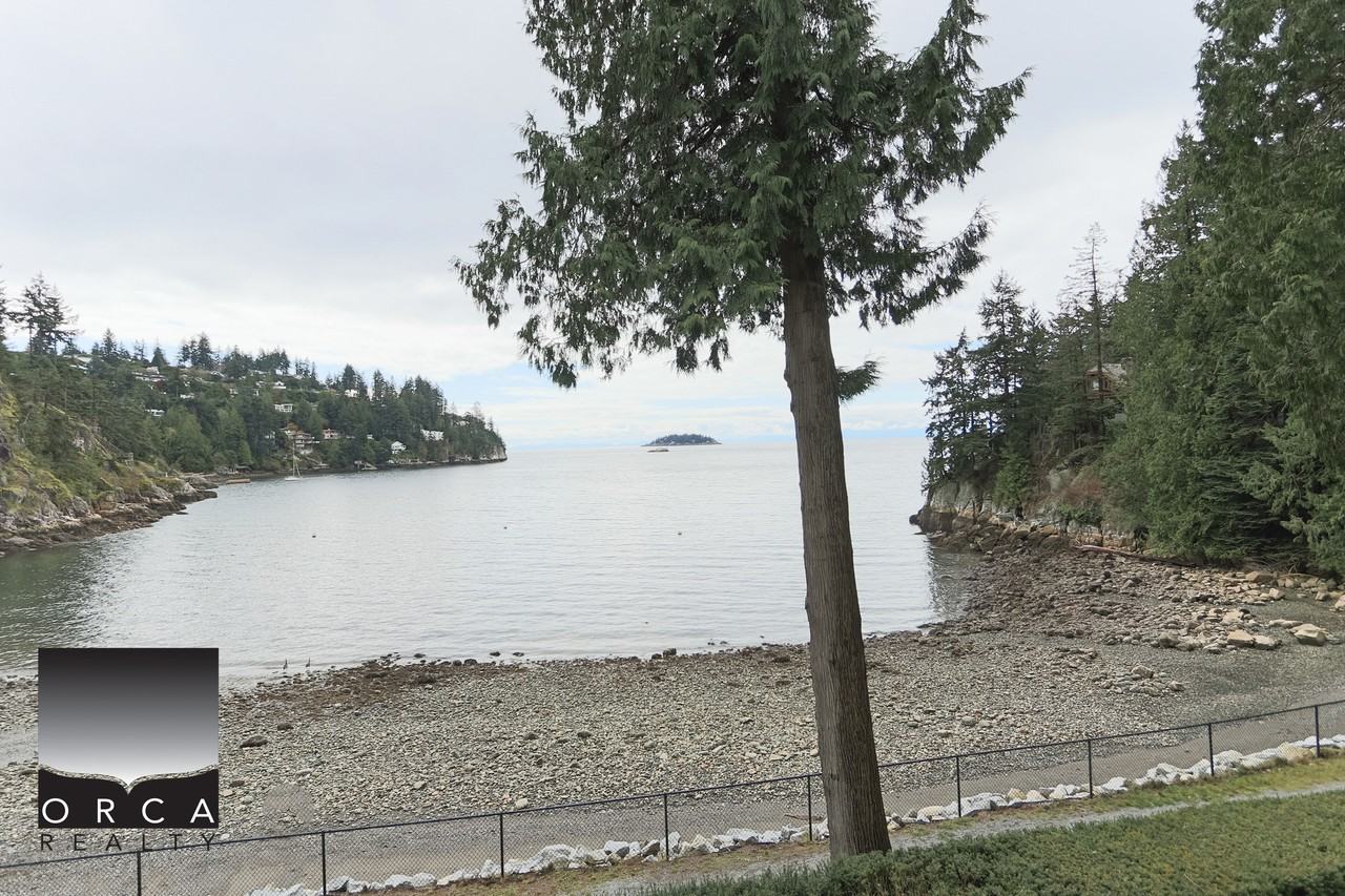 6780 Batchelor Bay Place - Photo 3 of 36