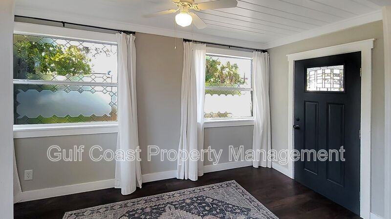 904 17th Ave W - Photo 3 of 17