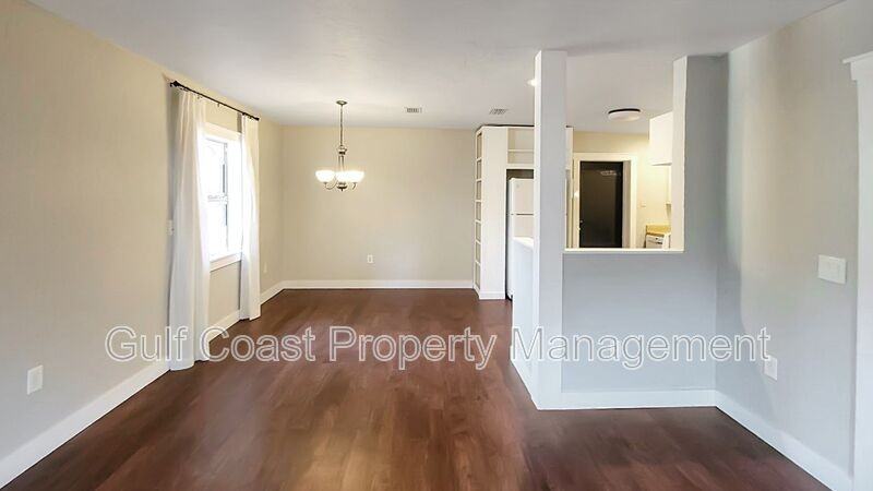 904 17th Ave W - Photo 6 of 17