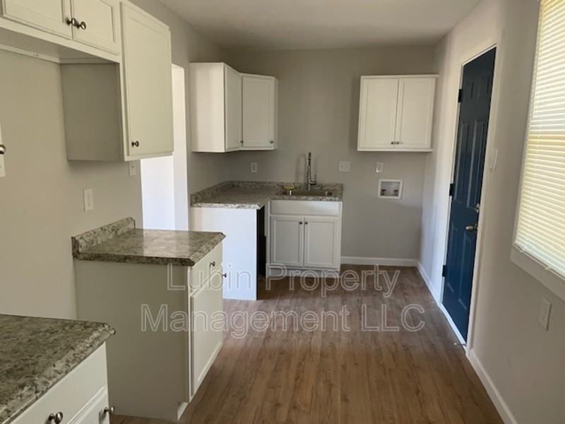 3567 Daggett Rd - Photo 3 of 6