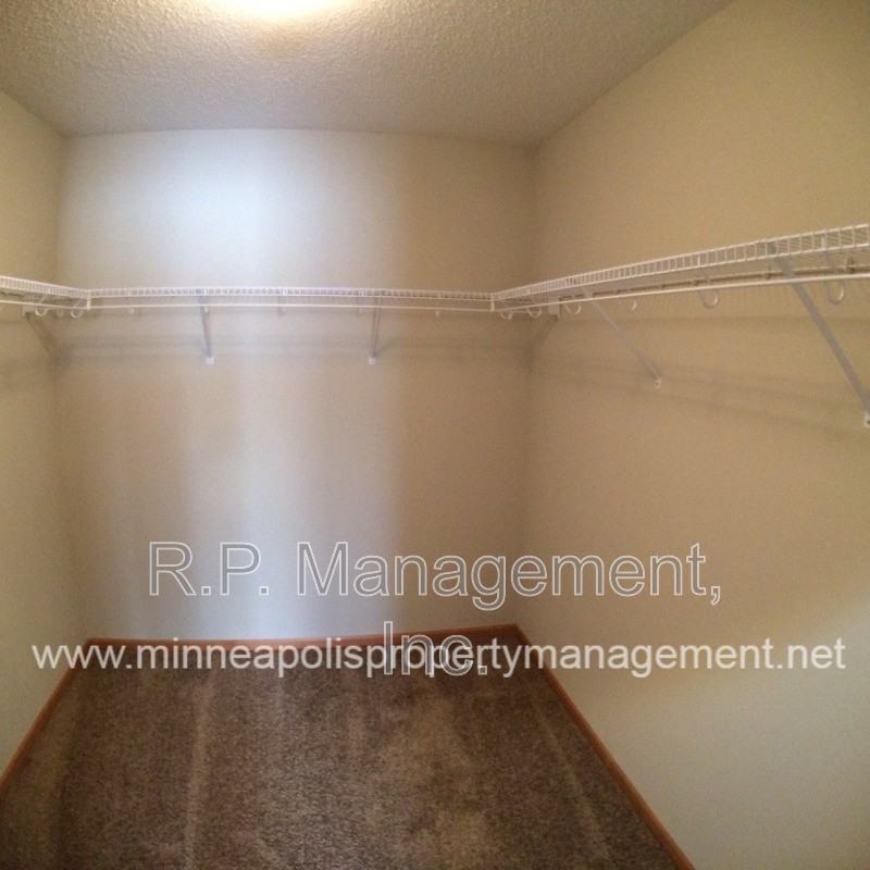 10800 Hawthorn Trl #F - Photo 6 of 13