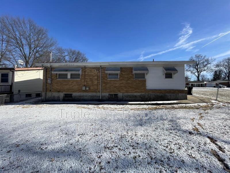 11423 Ortega Dr - Photo 6 of 35