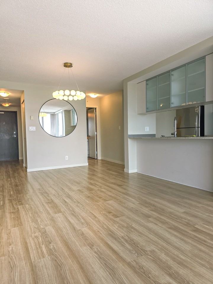 3333 Corvette Way #806 - Photo 5 of 11