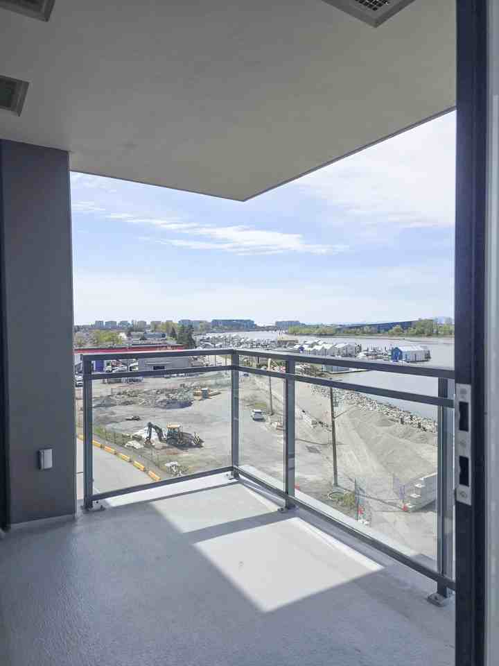 3333 Corvette Way #806 - Photo 7 of 11