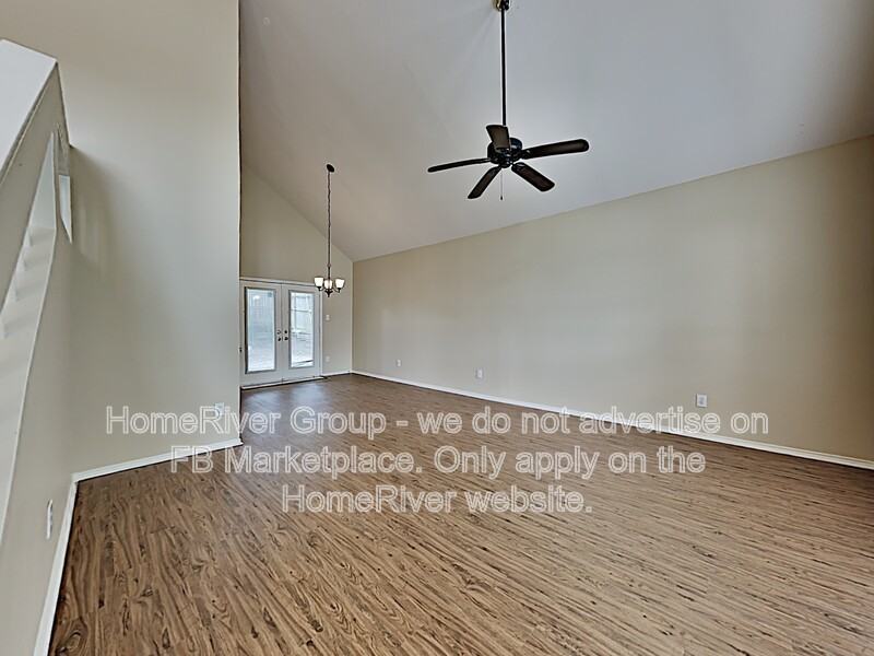 1411 Summercrest Ln - Photo 4 of 21