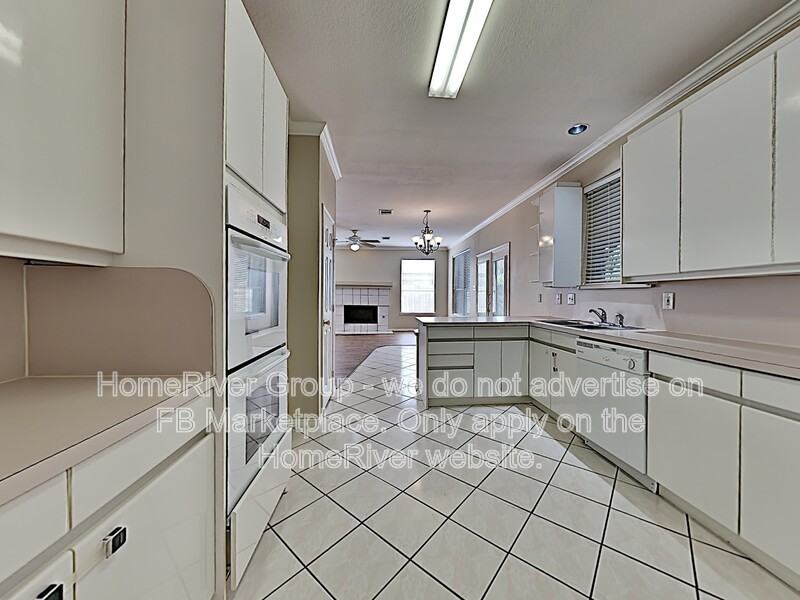 1411 Summercrest Ln - Photo 6 of 21