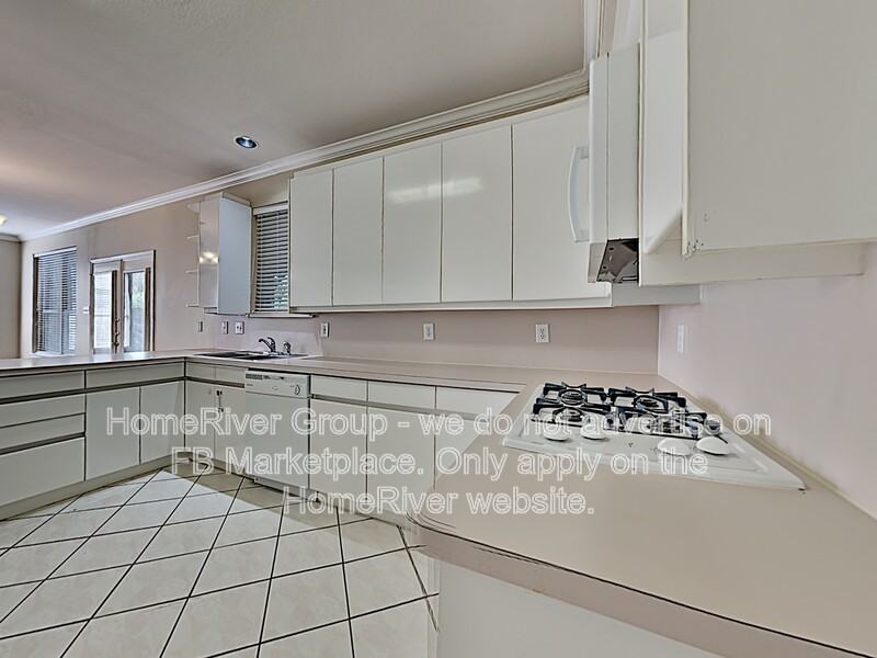 1411 Summercrest Ln - Photo 7 of 21