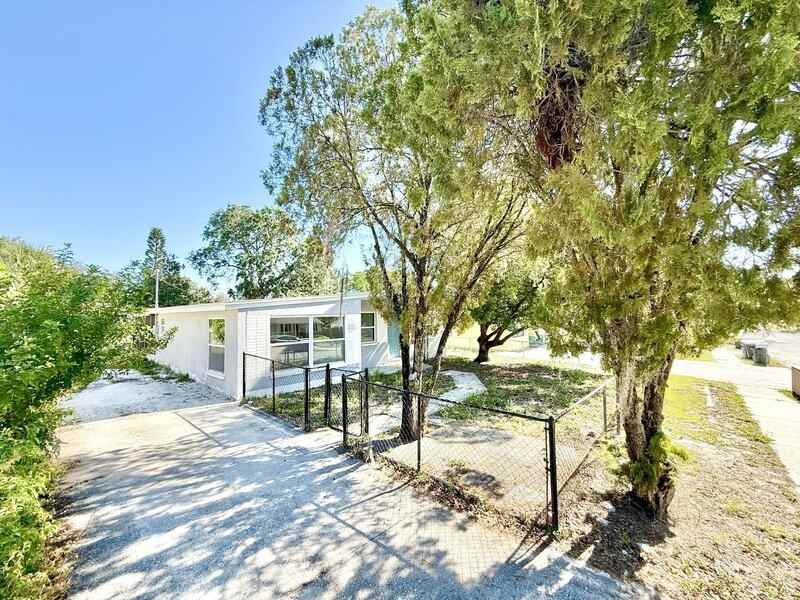 617 Pent St - Photo 6 of 50