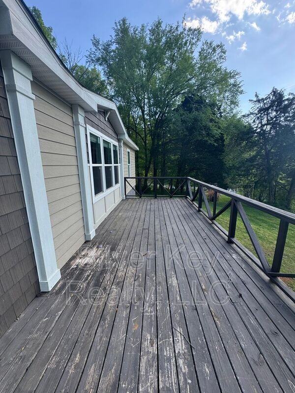 758 County Rd - Photo 4 of 23