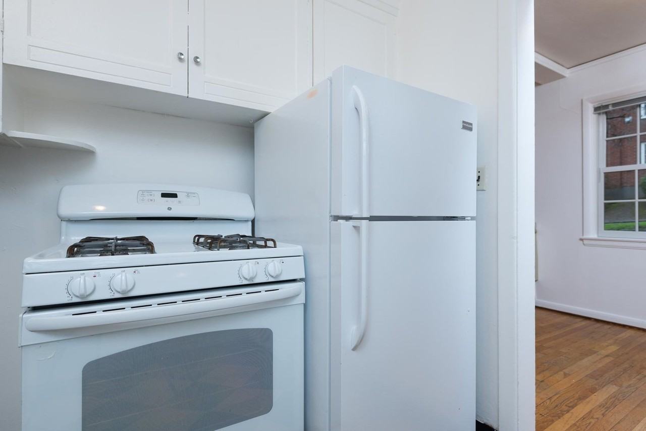 5630 Ne Sandycrest Ter - Photo 5 of 30