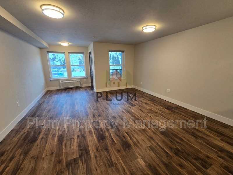 425 Michigan Ave #306 - Photo 5 of 27