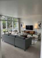 featured image of 3223 Sw 11th Ave