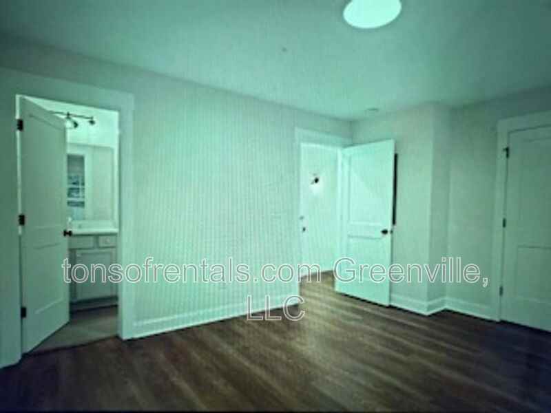 106 Hilton St #B - Photo 7 of 17