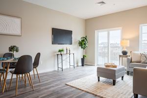 featured image of 186 Main St