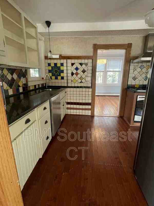 26 Academy Ln - Photo 4 of 29