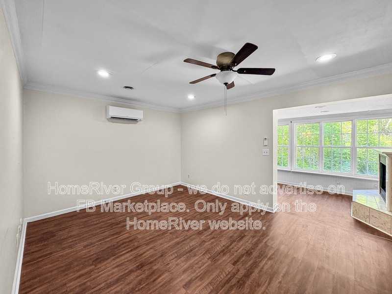 819 Asterwood Dr #B - Photo 4 of 21