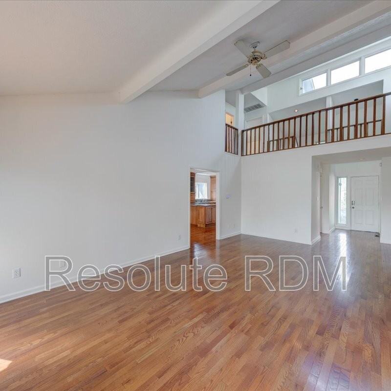 12001 Eastsouth - Photo 3 of 50