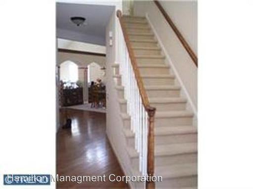 138 Porthcawl Ct - Photo 3 of 8