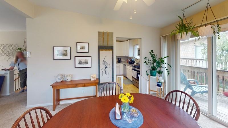 524 Bemidji Ct - Photo 2 of 13