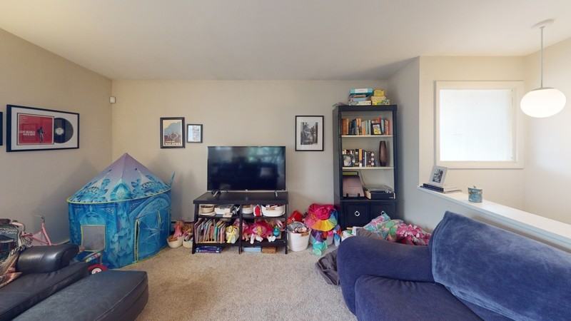 524 Bemidji Ct - Photo 6 of 13