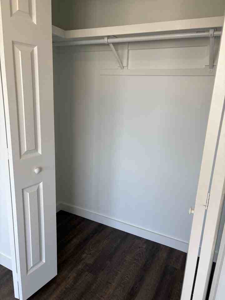 The Racquet Club Apartments - Photo 6 of 21