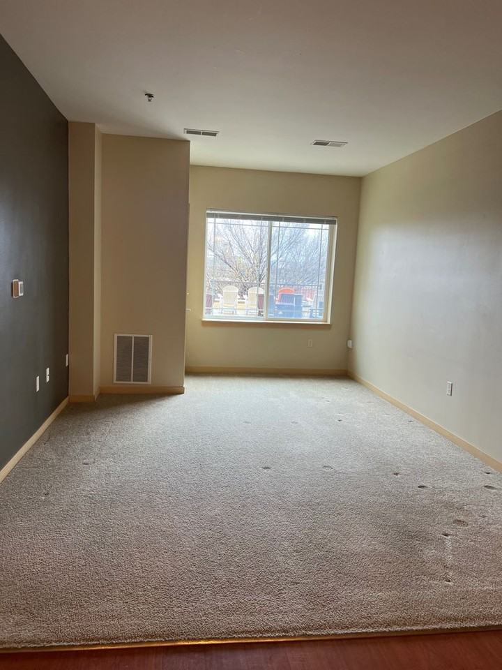 City Deck Landing - Photo 6 of 14