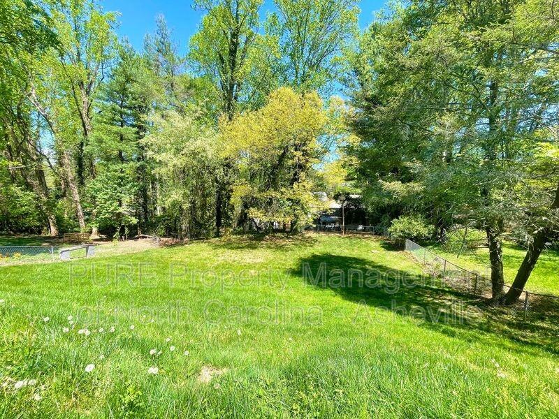 111 Delaware Ave - Photo 3 of 21