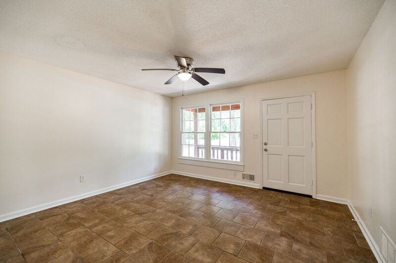 170 Garnet Ridge Dr - Photo 2 of 21