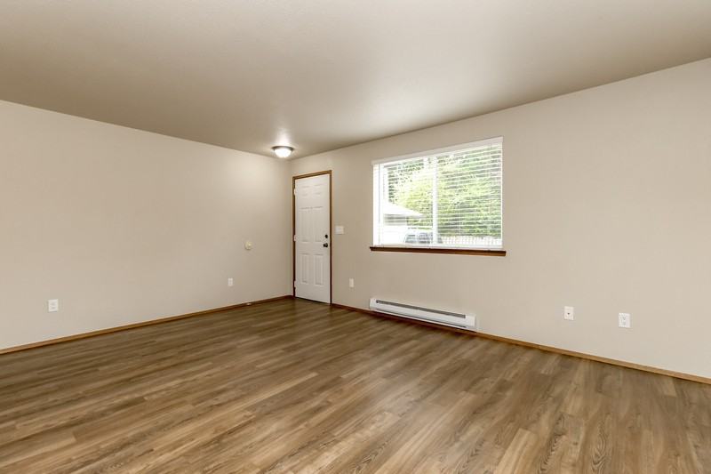 12123 125th Avenue Ct E - Photo 7 of 42