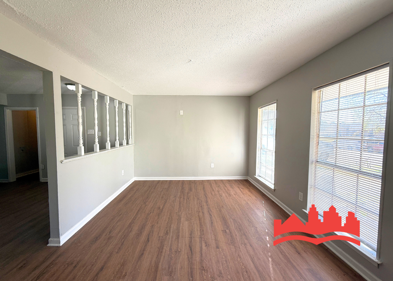 1288 Parkrose Ave - Photo 5 of 17